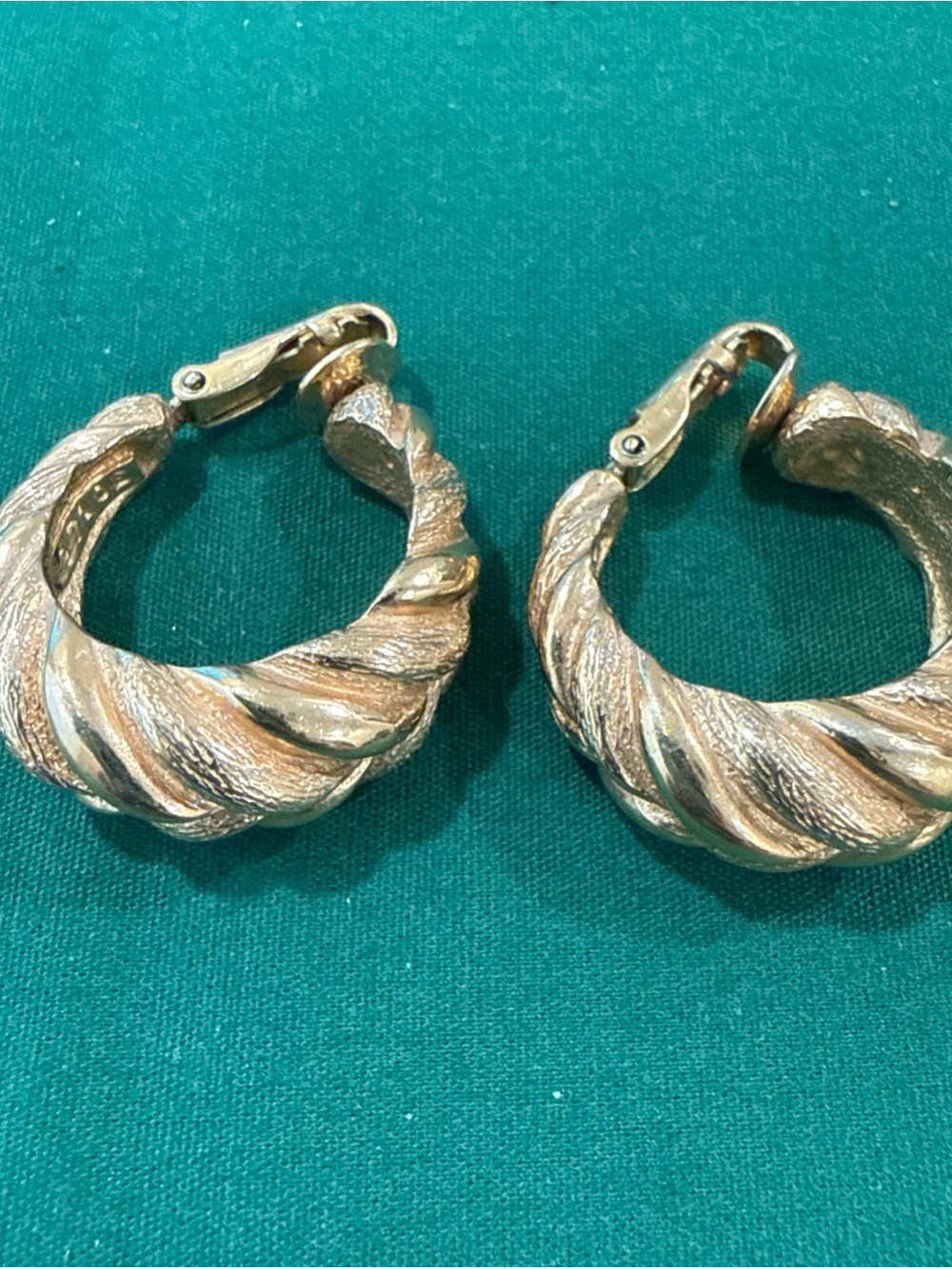 Gold-Tone Twisted Hoop Clip-On Earrings - Women Jewelry. 115B